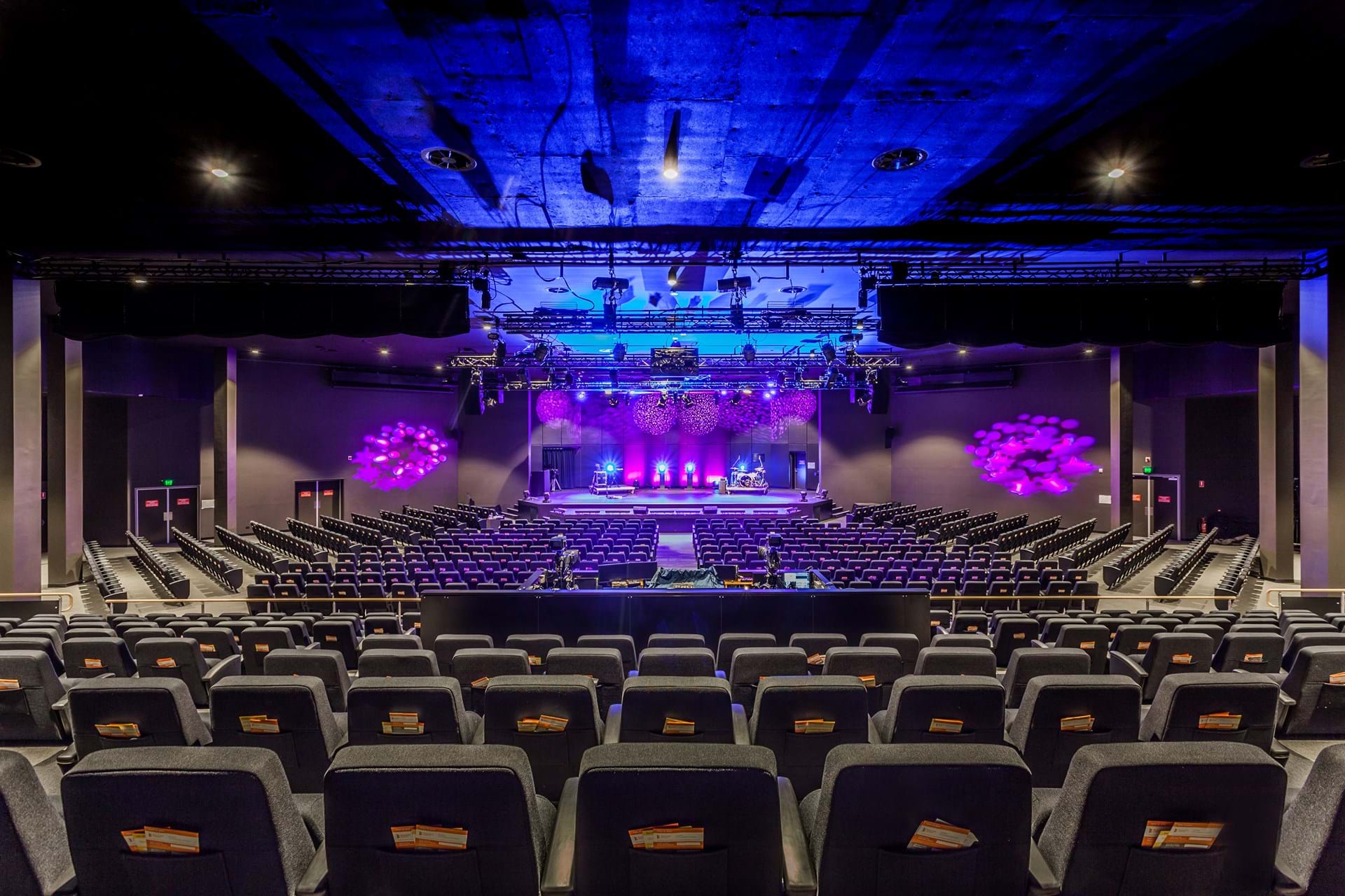 Profurn's public fixed seating at Riverview Church